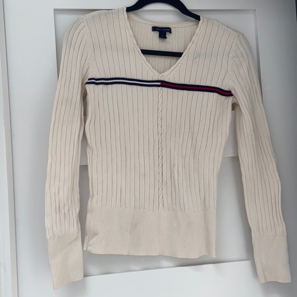 Tommy Hilfiger sweater - Picture 1 of 6